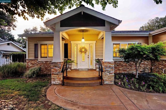 161 Valle Vista Dr, Danville, CA 94526