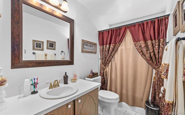 20 Beacon Street, Shirley, NY 11967