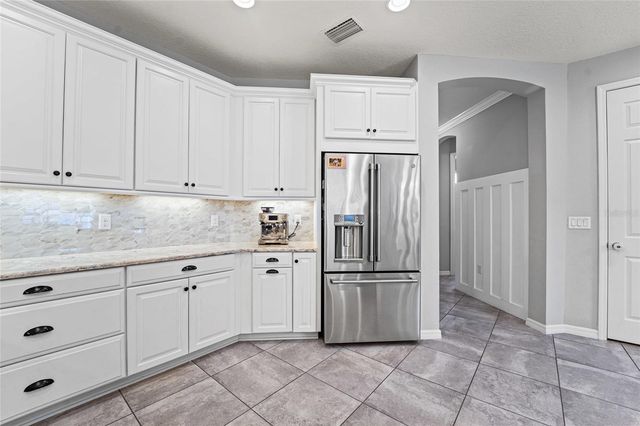 8903 ARABELLA LANE, Seminole, FL 33777