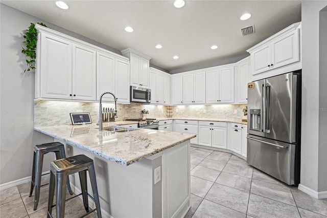 8903 ARABELLA LANE, Seminole, FL 33777