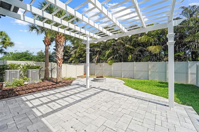 8903 ARABELLA LANE, Seminole, FL 33777