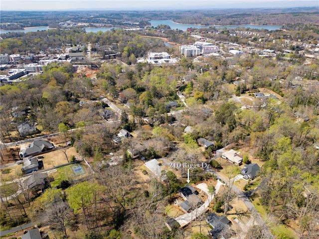 210 Riggs Drive, Clemson, SC 29631