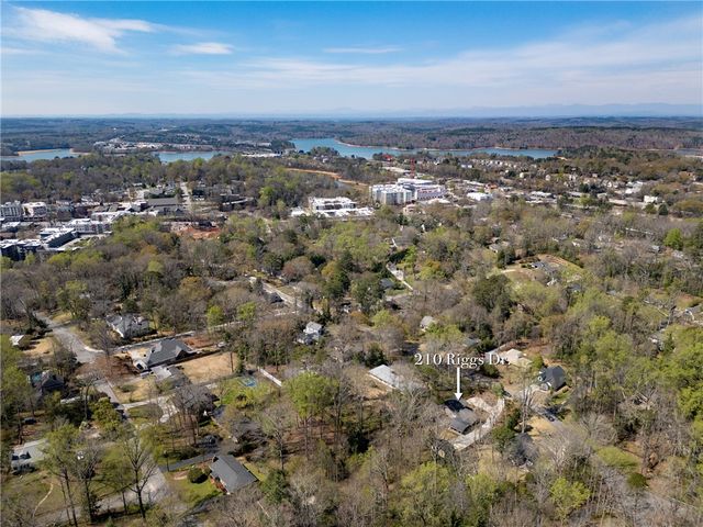 210 Riggs Drive, Clemson, SC 29631