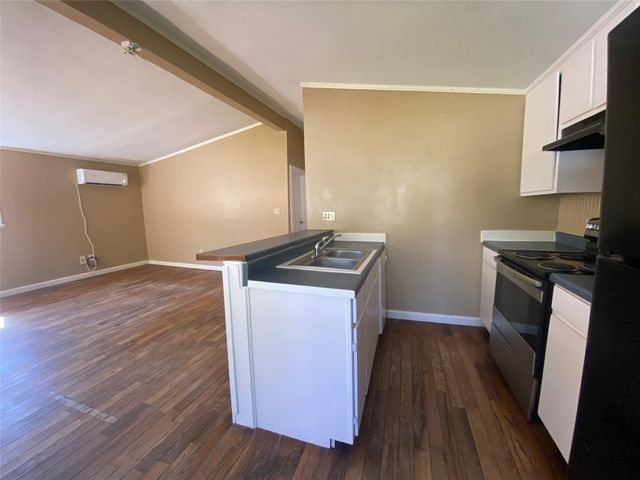 28613 Netawaka, Huntsville, TX 77340