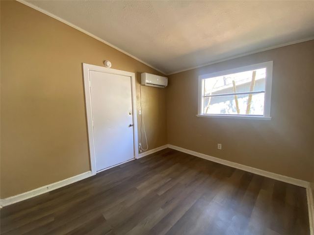 28613 Netawaka, Huntsville, TX 77340