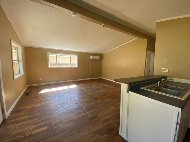 28613 Netawaka, Huntsville, TX 77340