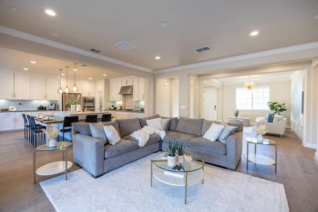 229 E Grazia Ave, Mountain House, CA 95391