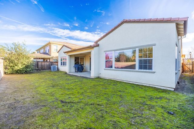 229 E Grazia Ave, Mountain House, CA 95391