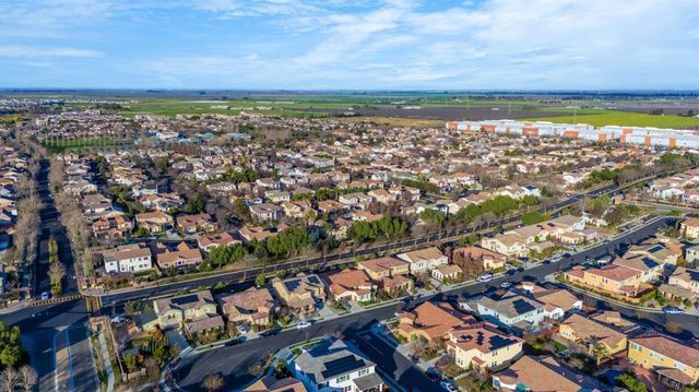 229 E Grazia Ave, Mountain House, CA 95391