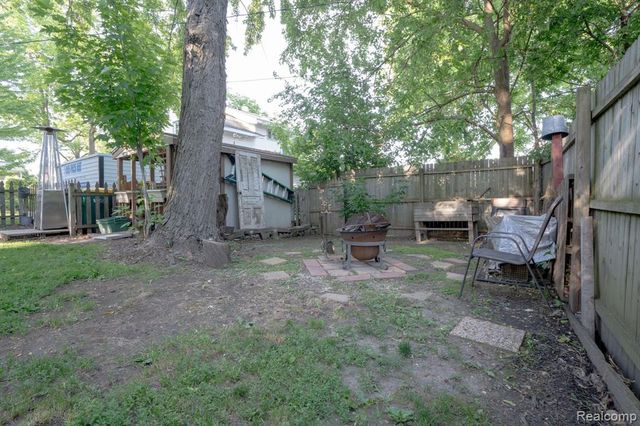 515 Jay Street, Saint Clair, MI 48079