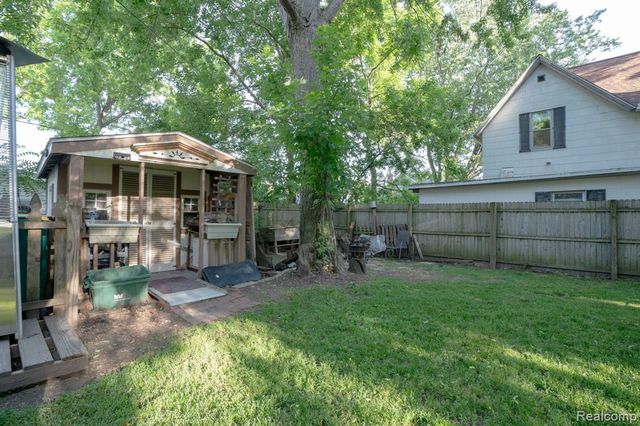 515 Jay Street, Saint Clair, MI 48079