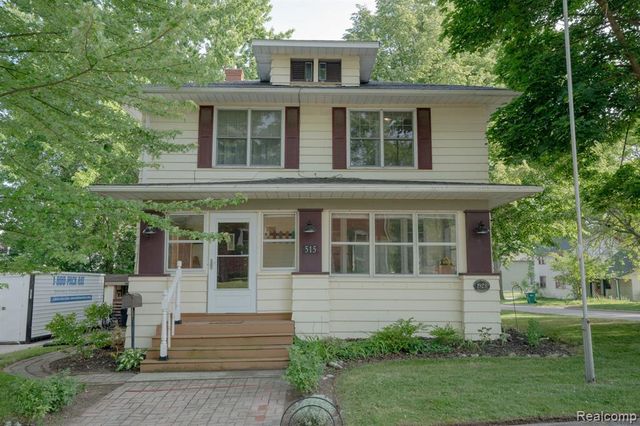 515 Jay Street, Saint Clair, MI 48079