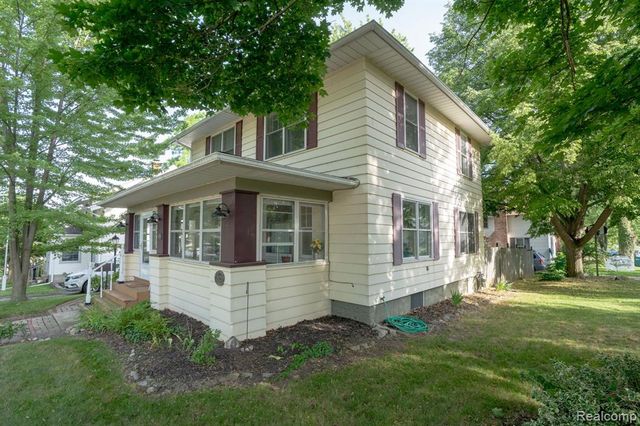 515 Jay Street, Saint Clair, MI 48079