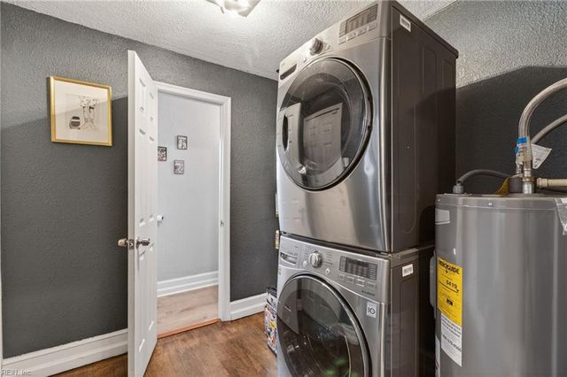 522 W 27th ST, Norfolk, VA 23517