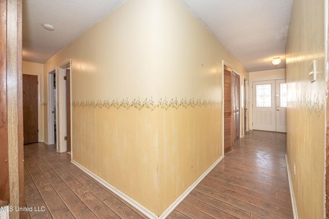 2704 Catherine Drive, Ocean Springs, MS 39564