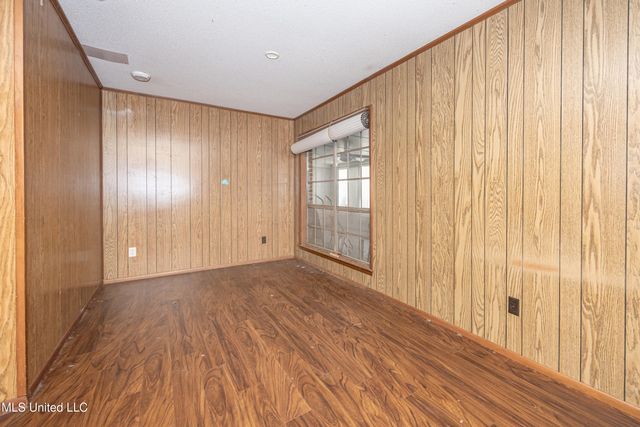 2704 Catherine Drive, Ocean Springs, MS 39564