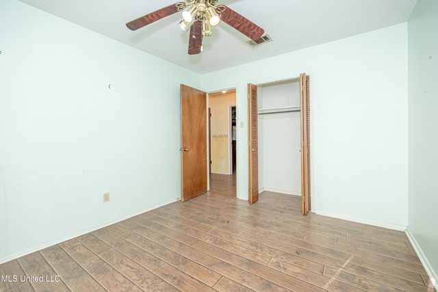 2704 Catherine Drive, Ocean Springs, MS 39564