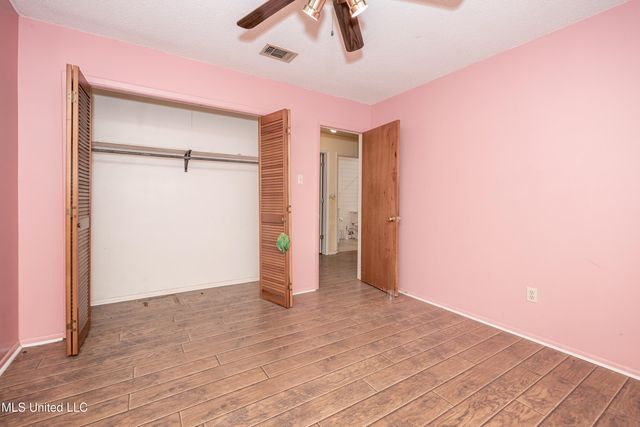 2704 Catherine Drive, Ocean Springs, MS 39564