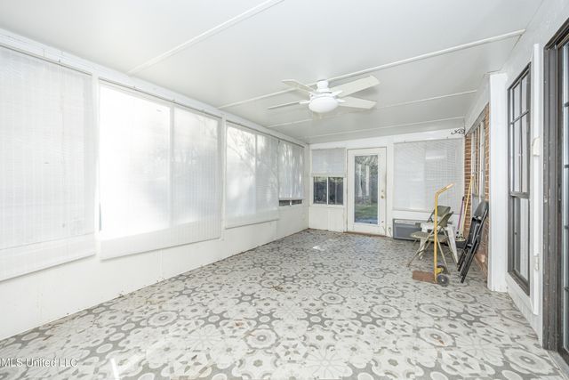 2704 Catherine Drive, Ocean Springs, MS 39564