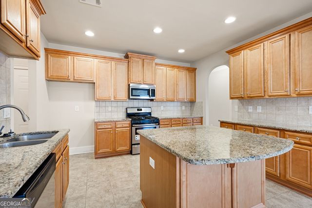 66 Lanier Ridge, Acworth, GA 30101