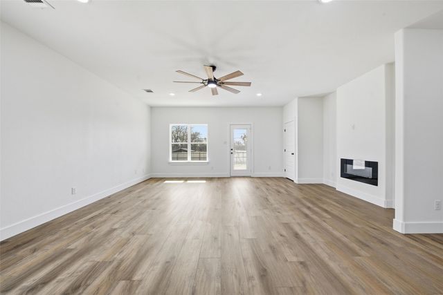 9717 Santa Clara Drive, Fort Worth, TX 76116