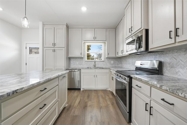 9717 Santa Clara Drive, Fort Worth, TX 76116