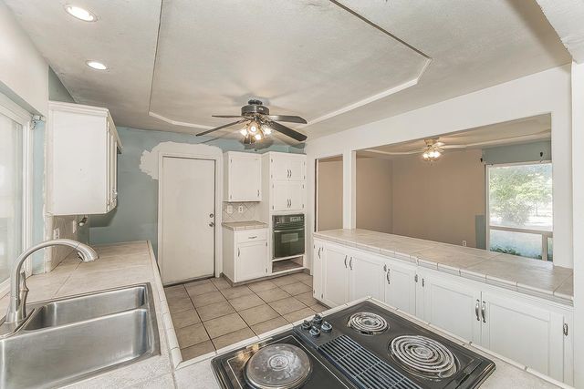 5276 Poinsettia Avenue, Clovis, CA 93619