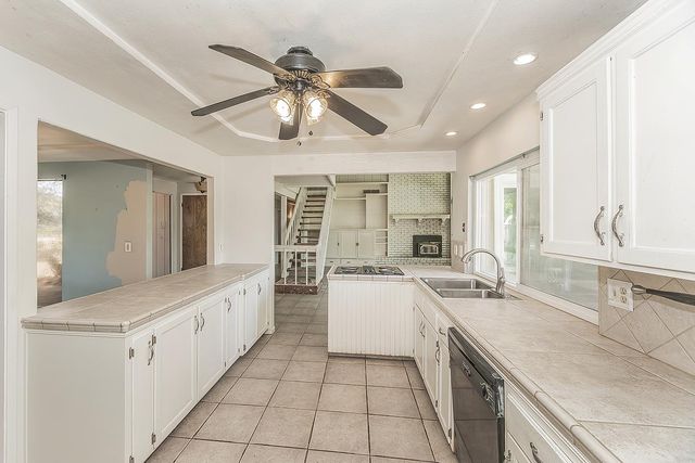 5276 Poinsettia Avenue, Clovis, CA 93619