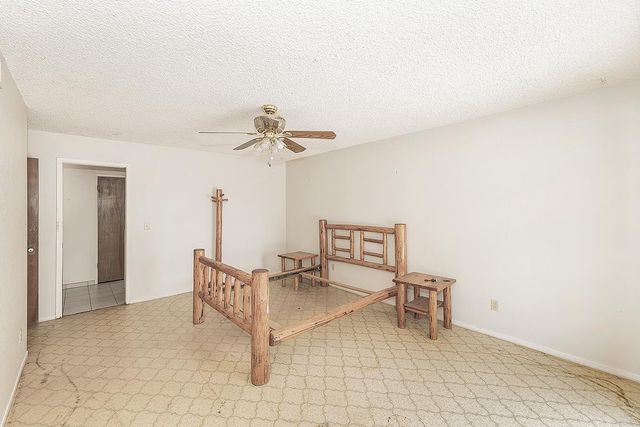 5276 Poinsettia Avenue, Clovis, CA 93619