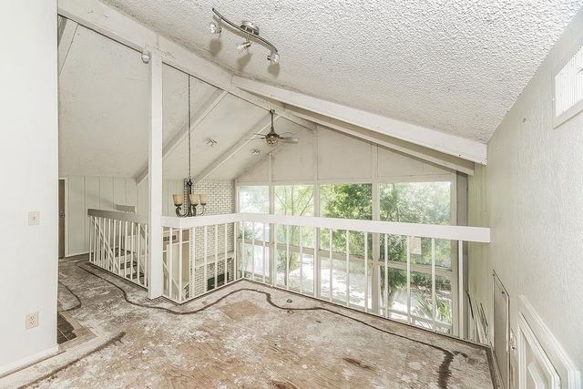 5276 Poinsettia Avenue, Clovis, CA 93619