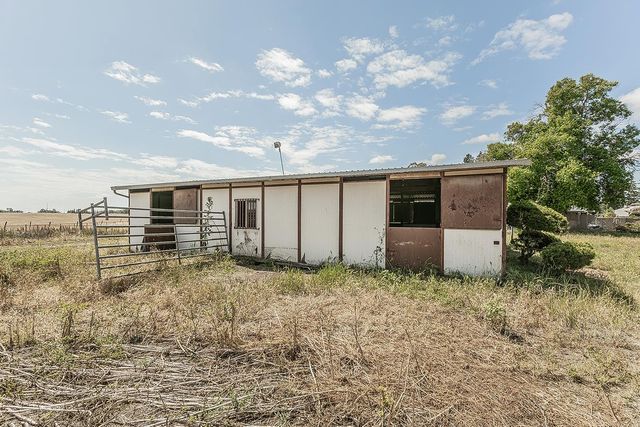 5276 Poinsettia Avenue, Clovis, CA 93619