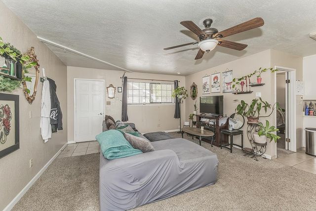 5276 Poinsettia Avenue, Clovis, CA 93619
