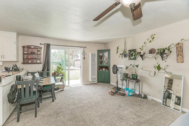 5276 Poinsettia Avenue, Clovis, CA 93619