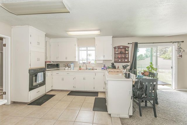 5276 Poinsettia Avenue, Clovis, CA 93619