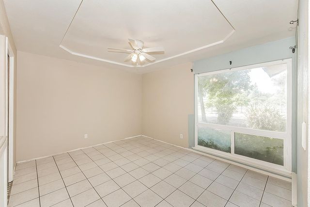 5276 Poinsettia Avenue, Clovis, CA 93619