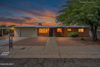 909 E El Caminito Place, Tucson, AZ 85719