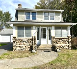 42 Chapman Beach Road, Westbrook, CT 06498