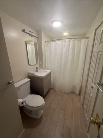29 Pine Street 2, Pawtucket, RI 02860