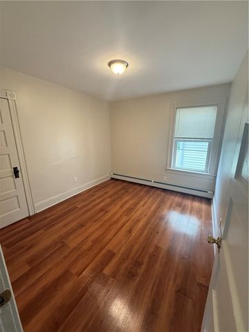 29 Pine Street 2, Pawtucket, RI 02860