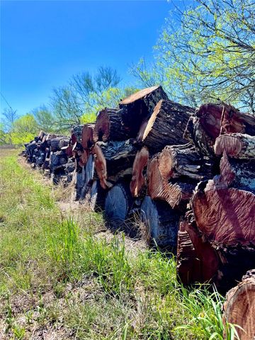 3775 Baker RD, Kingsbury, TX 78638
