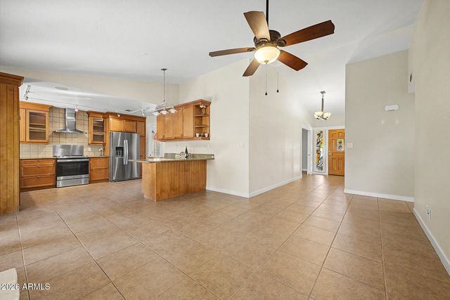 1221 E STEAMBOAT BEND Drive, Tempe, AZ 85283