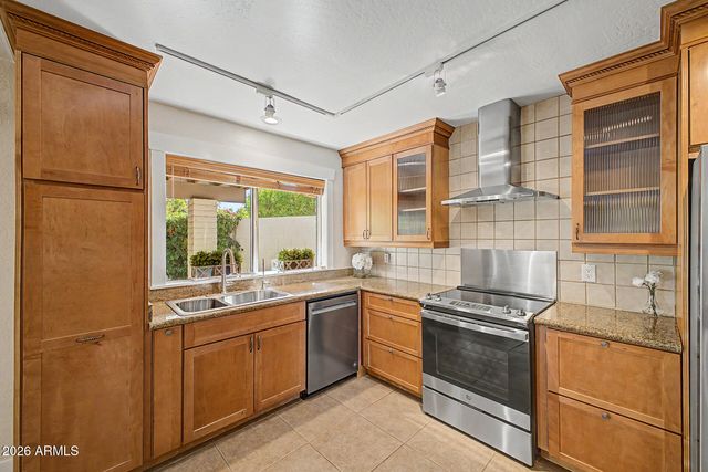 1221 E STEAMBOAT BEND Drive, Tempe, AZ 85283