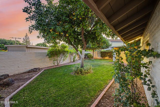 1221 E STEAMBOAT BEND Drive, Tempe, AZ 85283