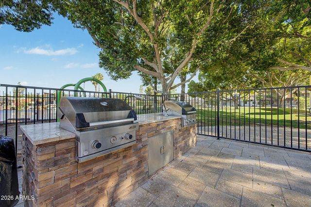 1221 E STEAMBOAT BEND Drive, Tempe, AZ 85283