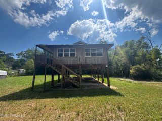 8533 Maple Avenue, Ocean Springs, MS 39564