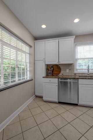 1028 Cooper Drive, Lexington, KY 40502
