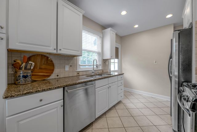 1028 Cooper Drive, Lexington, KY 40502