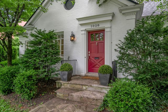 1028 Cooper Drive, Lexington, KY 40502