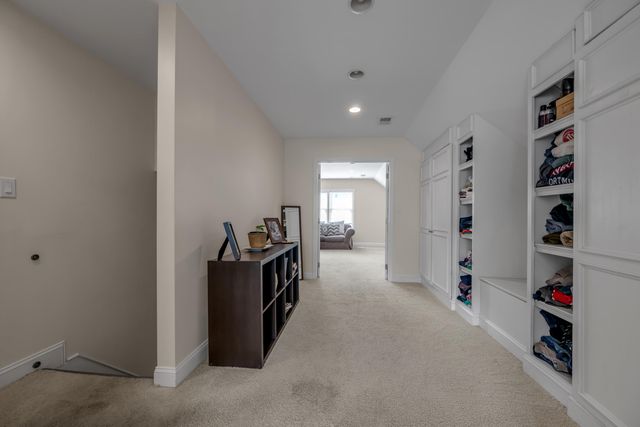 1028 Cooper Drive, Lexington, KY 40502