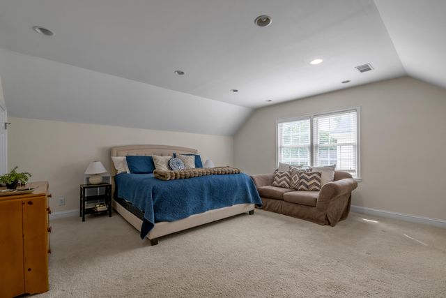1028 Cooper Drive, Lexington, KY 40502